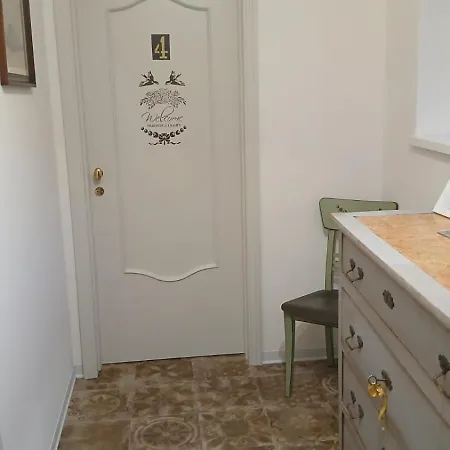 Il Glicine 2 فندق مبيت وإفطار