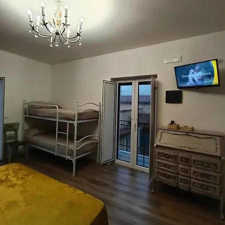 Il Glicine 2 קסטלמצאנו